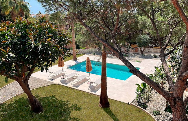 Tess Villa Olmos in M Laga - Foto 24