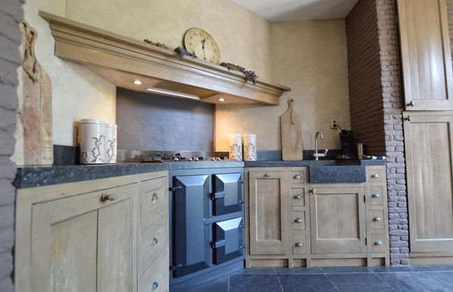 Grand Holiday Home in Alphen with Sauna & Hot Tub - Foto 12