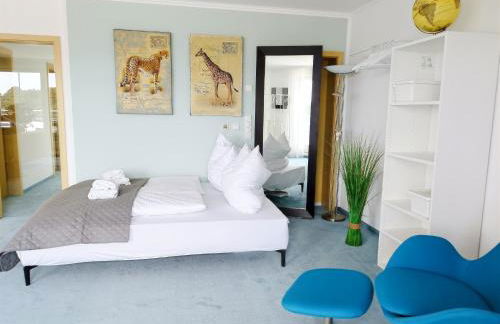 Seeblickapartment für bis zu 12, Nürnberg & Schwabach in 30-35 Minuten zu erreichen, Sauna, Arbeitsplatz, Dachterrasse & Grill - Foto 31