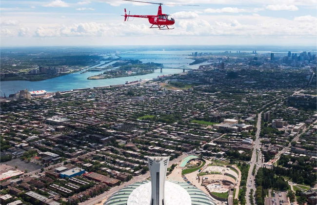 Montreal Helicopter Ride - Photo 3