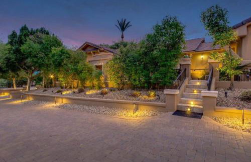 Estate Resort Style Oasis 6BDRM, 5.5 Bath Heated Pool with Misters - Foto 26