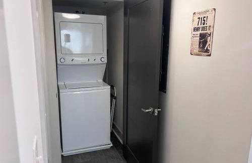 Free Parking! Comfy 1Bedroom Unit! 10 min to Midtown & 1 Mile To Braves Truist Park! - Foto 9