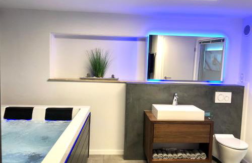 Luxus Spa auf tollem Anwesen - Foto 1