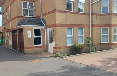 Apartment in Boscombe close to beach - Photo 19