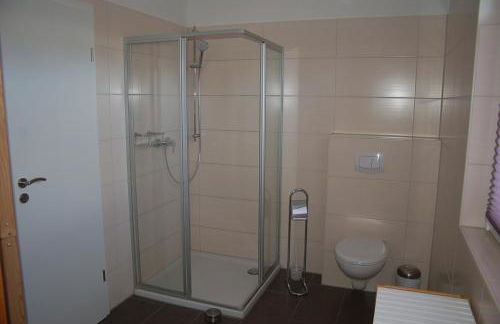 Behagliches Ferienhaus Zaunkönig -mit Kamin und Sauna- Blick über das romantische Bodetal - Foto 11