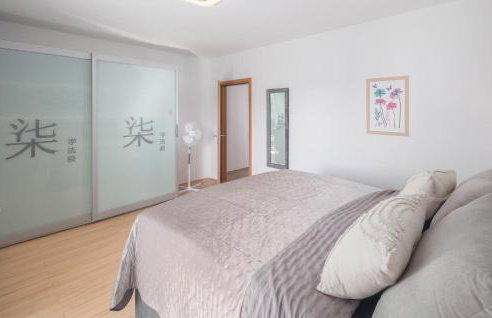 1 Bedroom Awesome Apartment In Nova Vas - Photo 21