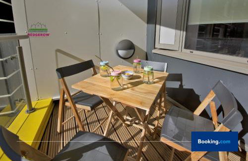 Premium Deals on Modern 2 -Bed 2-Bath Central City for Movers & Pros by Hedgerow l Embrace comfort and ease with our inviting 2 bedroom apartment l Attractions like Science and Industry Museum, Manchester Museum & Manchester Art Gallery - Foto 18