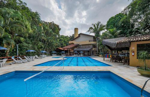 Fabuloso flat 241, Amarílis, Riviera de São Lourenço 3 Piscinas climatizadas carregador veiculo eletrico 2 quartos sendo uma suíte internet 500mb Adega, cozinha equipada completa, serviço de praia fim de semana limpeza trocas de toalhas, - Foto 46