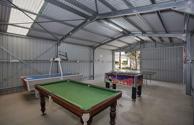 Lake Hamilton Motor Village & Caravan Park - Photo 30