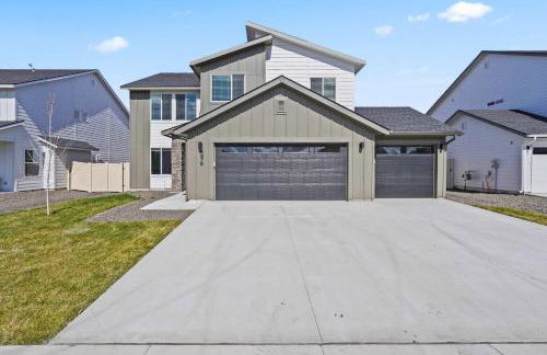 Spacious 6BR - Sleeps 22 - Game Room & Pool Access - Foto 2