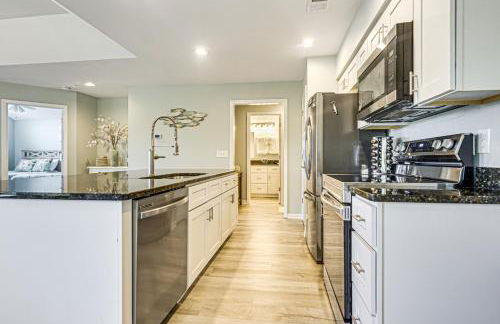 Sunset Beach Golf Condo with Pool about 2 Mi to Beach! - Foto 10