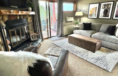 Ski in Ski out Cozy Studio Condo, Pool, Hot Tub, Views of Moose Mtn - Foto 2