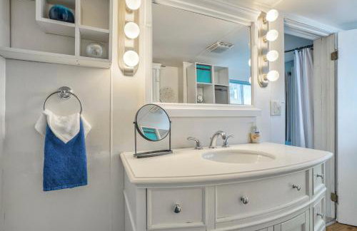 Wild Donkeys-3blocks to Casino-Mtn Views-Dogs OK - Foto 15