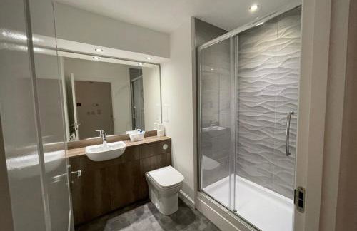 2 bedroom luxury flat in quiet village of Bishopton - Foto 9