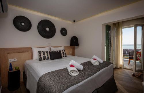 Hersonissos Beach Front Suites - Photo 60