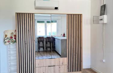 Bulldog Venice Apartment - Photo 2