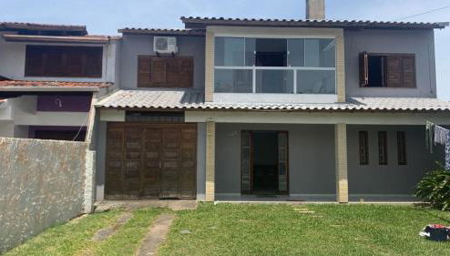 Casa com 4 quartos e piscina pra aproveitar - Foto 1