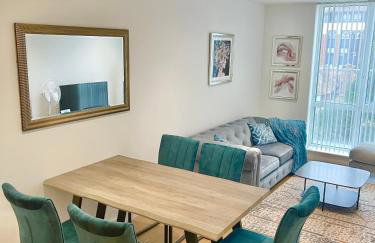 Urban Gateway Spacious Apartment with free parking - Photo 24