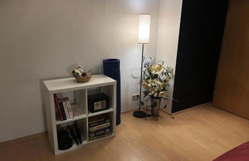 BAT Home Solutions Trier-Euren - alles was ein Hotel nicht bietet - 35 qm Ferienwohnung, Heimkino, Wallbox, Küche für 4 Personen - Foto 16