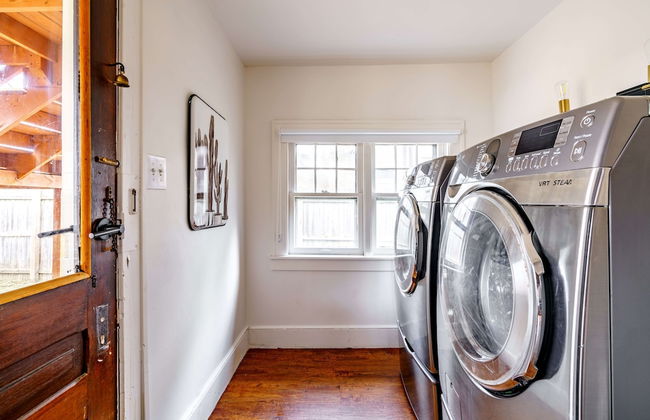 NEW Luxe Pet Friendly Free Parking Downtown - Foto 57