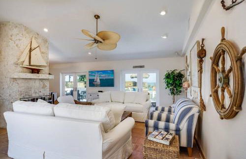 Salty Dog direct oceanfront luxurious retreat! - Foto 26