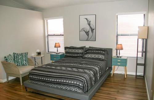 Large Pool & Patio Cozy Single Story Family House - Foto 35