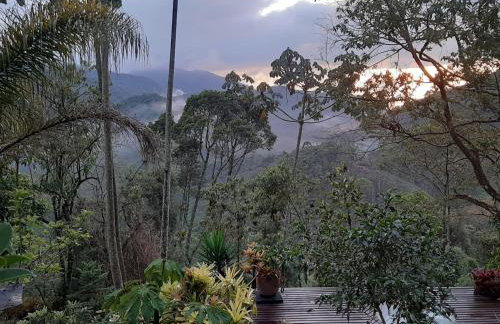 Chalé Pakere Bellavista - visão magnífica do vale e montanhas a mais de mil metros de altitude, wi-fi, sauna, piscina e água de nascente - locação do chalé sem prestação de serviços - Foto 55