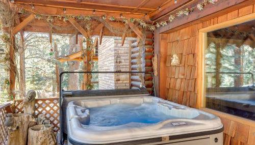 Pet-Friendly Bayfield Cabin w/ Game Room & Hot Tub - Foto 1