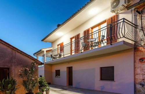 Holiday home 5240 for 8 Pers bei Labin - Foto 16