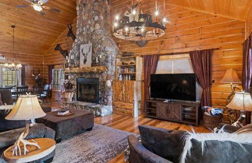 Weatherwood - Gorgeous Luxury Cabin with Spa! - Foto 3