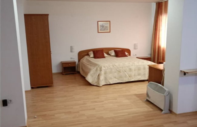 Mountain Paradise 1 - 1 Bedroom South Facing Balcony - 300mbps Wi-fi - Photo 3