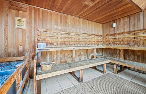 1st floor condo, resort amenities, stunning view - Foto 46