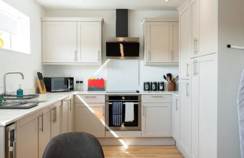 Elegant 2BR Apartment for a Relaxing Getaway # 4 - Foto 12