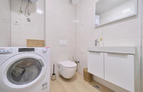 Apartment Queen - Photo 100