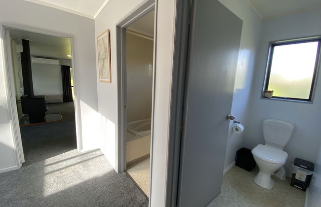 Motuoapa Bay Chalets - Photo 38