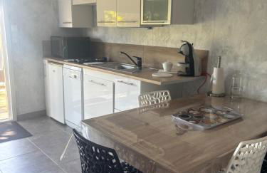 Piscine et jacuzzi à 2km de la plage de St Georges de didonne - Foto 22