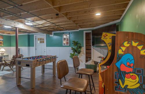 4BR Retreat, 16mi to Acadia NP, with Game Room - Foto 5