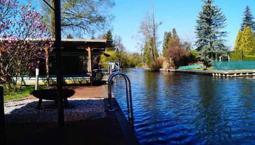 Ferienhäuschen direkt am Wasser inklusive 2 Boote - Foto 4, Garden