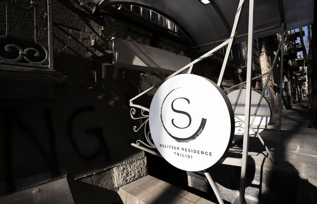 Sulitzer Residence - Photo 1