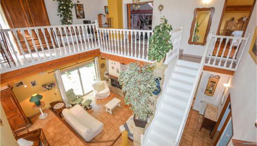 Stunning Home In Pujaut With Kitchen - Photo 5