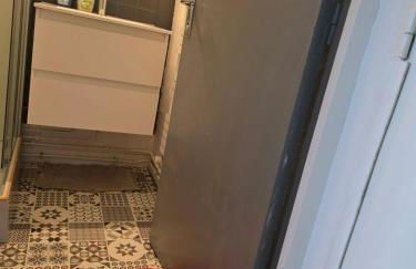 Cozy studio, 5 min from Cosne train station, 3rd floor - Foto 24