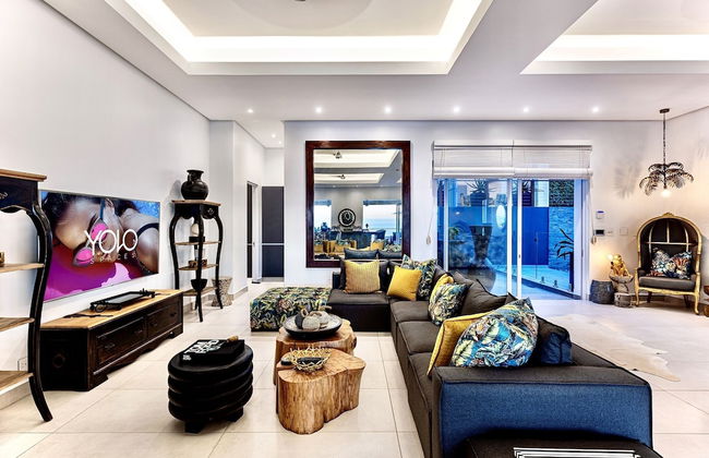 YOLO Spaces – The White House Boutique Villa - Foto 33