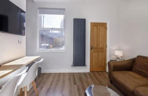 4 bedroom house close to Walmgate bar sleeps 7 - Foto 4