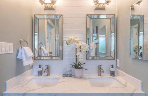 Oceanfront Home Retreat w Breathtaking Views of Fitzgerald Marine Reserve - Foto 29