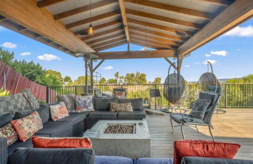 Middlebury Heights with Pool - Foto 7