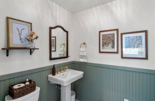 Lakefront Cottage- late summer price decrease! - Foto 16