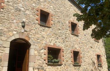 Masía Can Janet alojamiento rural con piscina privada en plena naturaleza - Foto 2