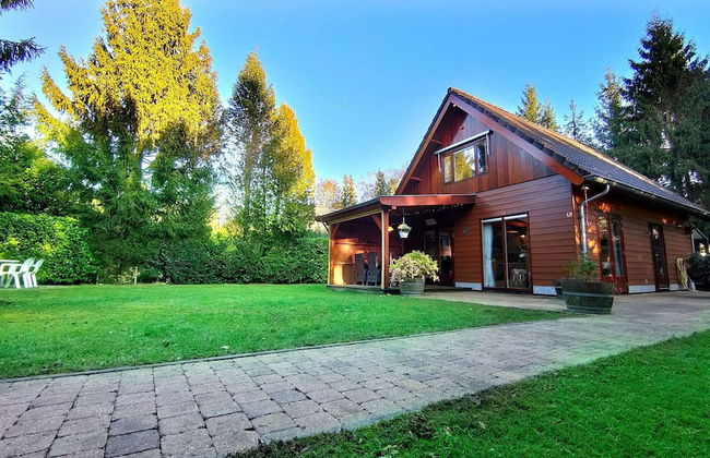 Terrace Apartment With Lush Garden - Photo 29