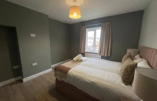 House Sleeps 8-Garden-Parking Near Barry Island - Foto 9