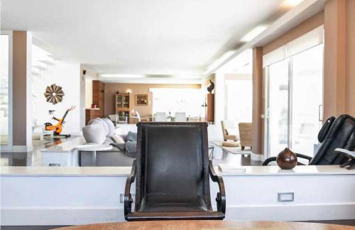 LUJOSA VILLA PISCINA 25 METROS SUIT 60m2 SPA SAUNA - Foto 24